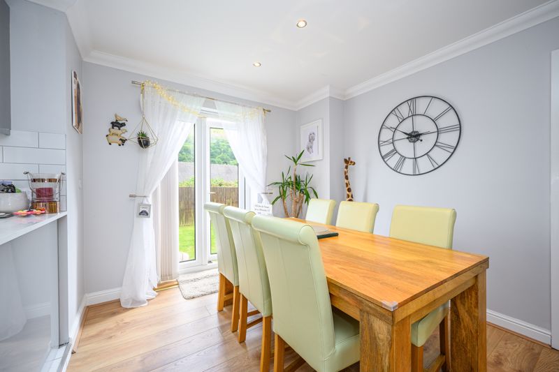 Breakfast Room- click for photo gallery